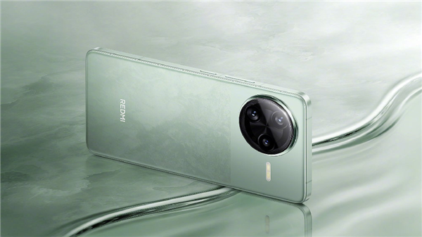 网友体验REDMI K80一碰秒传功能：手机PC互联秒速搞定