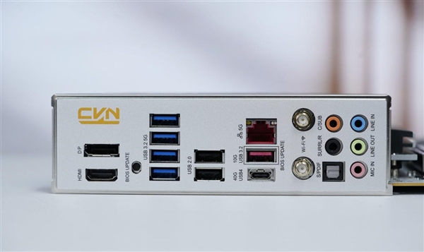 满血释放锐龙性能！七彩虹CVN X870 ARK FROZEN V14方舟图赏