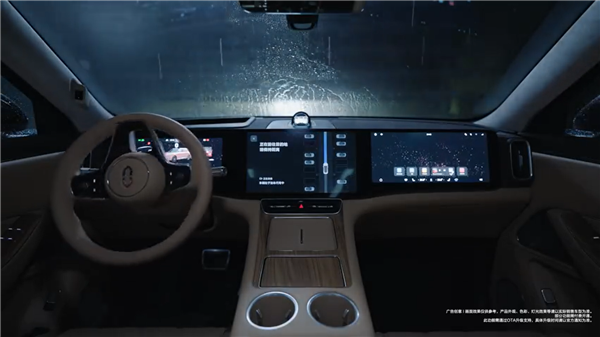不怕变成水淹车！问界新M8首发VPD远程挪车功能